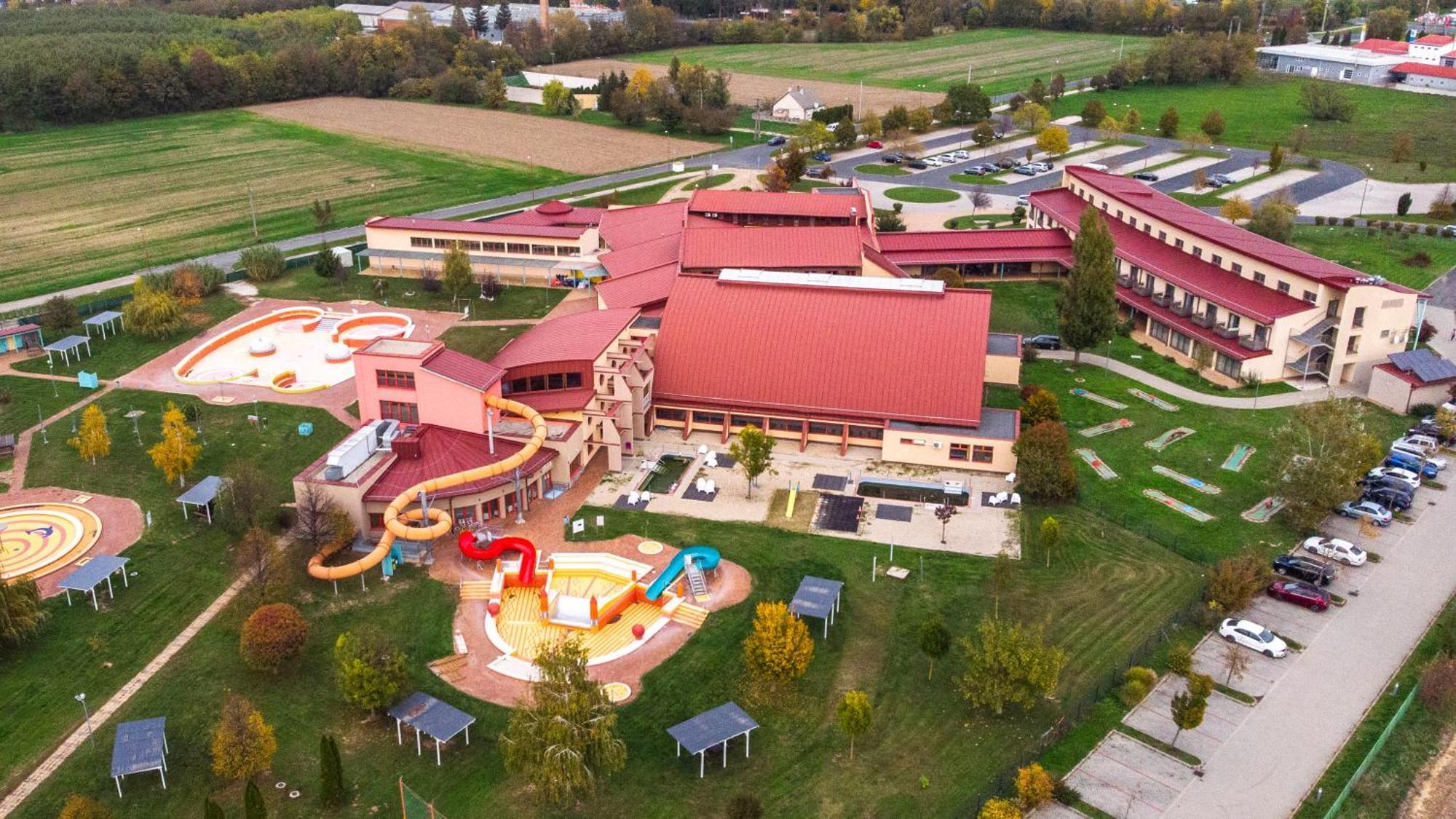 JUFA Hotel Celldomölk - Aktiv&Wellness-Resort Celldömölk Exteriör bild